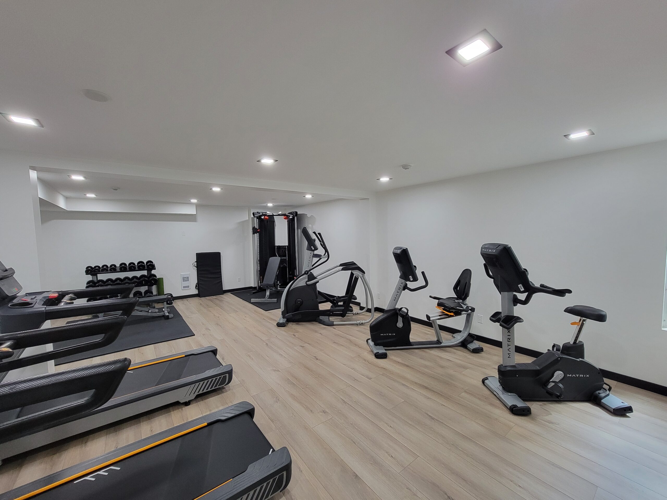 fitness room prestige vernon hotel